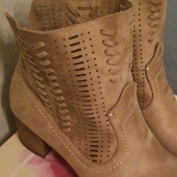 NWOT by Not Rated, "Savio" peep-toe booties - Picture 5 of 7